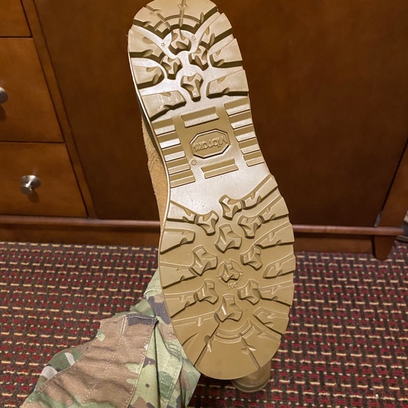 6.5 R Belleville Goretex Steel-toe combat boots - Picture 4 of 6